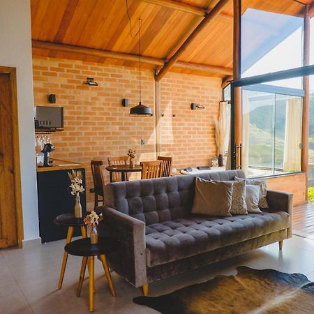 Pousada Ho'Oponopono Chalets & Wine Sapucaí-Mirim Extérieur photo