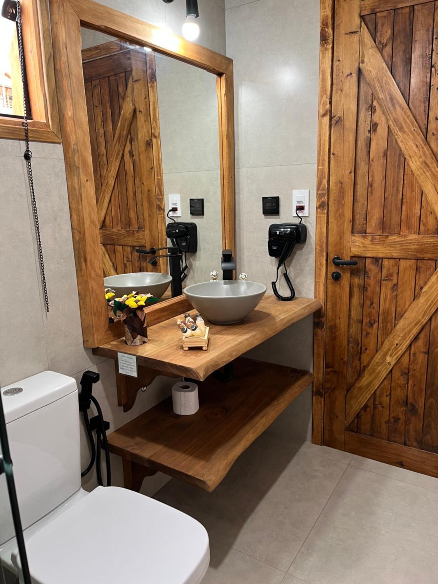 Pousada Ho'Oponopono Chalets & Wine Sapucaí-Mirim Extérieur photo